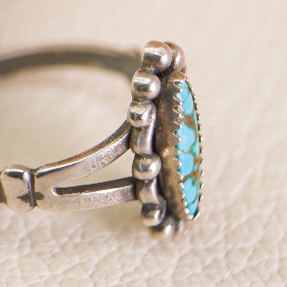 Vintage Bell Trading Post Sterling Silver Turquoise Split-Shank Ring, Size 6.75 - Picture 4 of 7